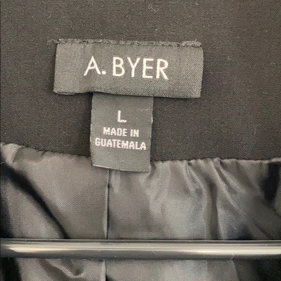 A. Bauer black suit jacket - Picture 4 of 7
